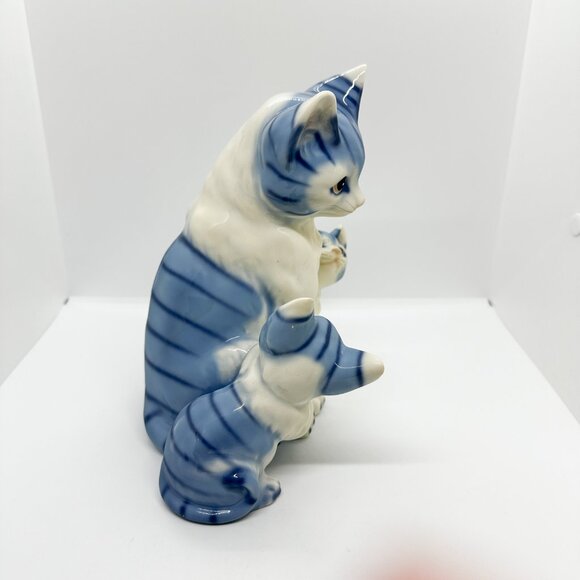 HTF Vtg Harvey Knox Mom Kittens Cat Figurine Tiger Tabby Family Royal Orleans - Picture 5 of 6